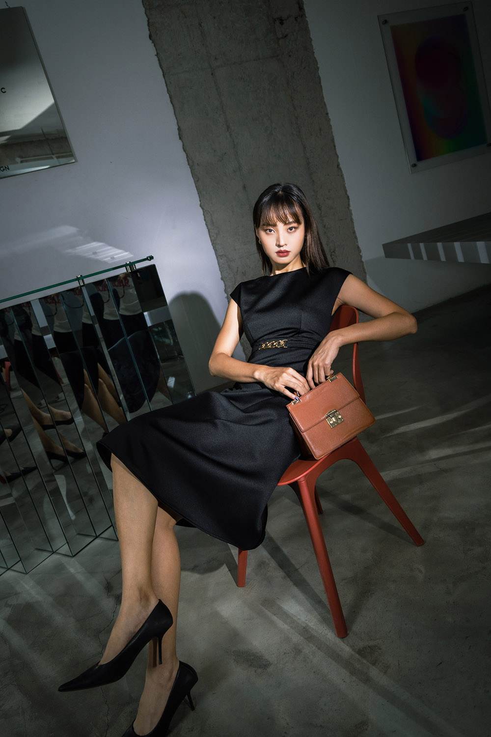 Đầm đen dáng xòe tay hến phối belt eo KK119-02