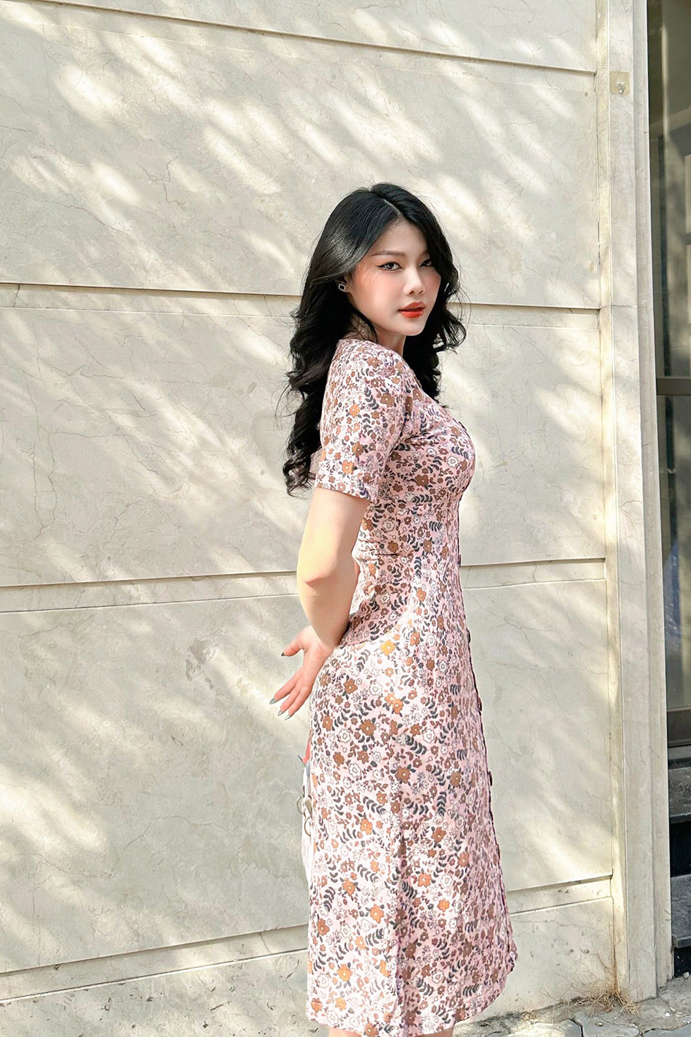 Đầm hoa phối nút dáng chữ A