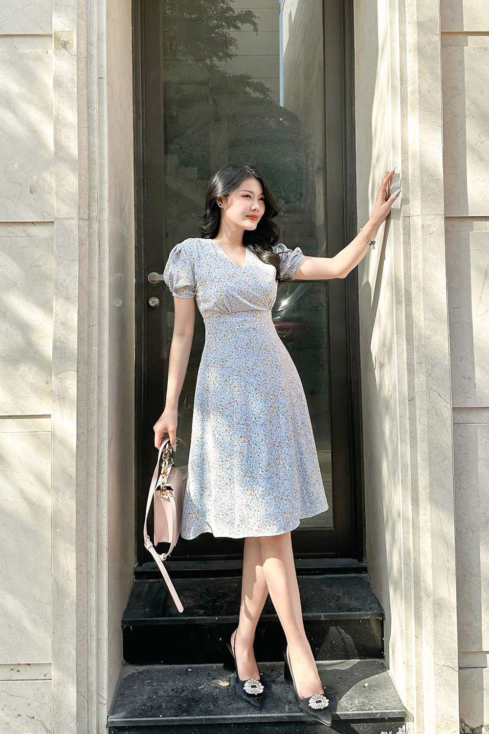 Đầm hoa nhí công sở dáng chữ a nhấn eo cao