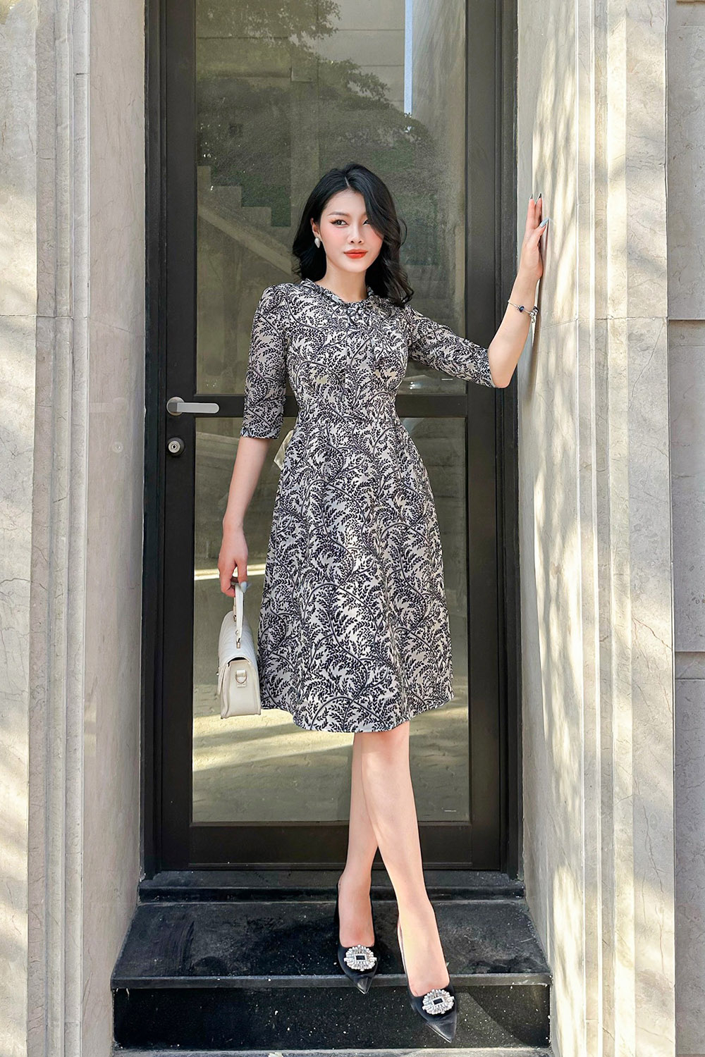 Đầm xòe công sở họa tiết tay lửng