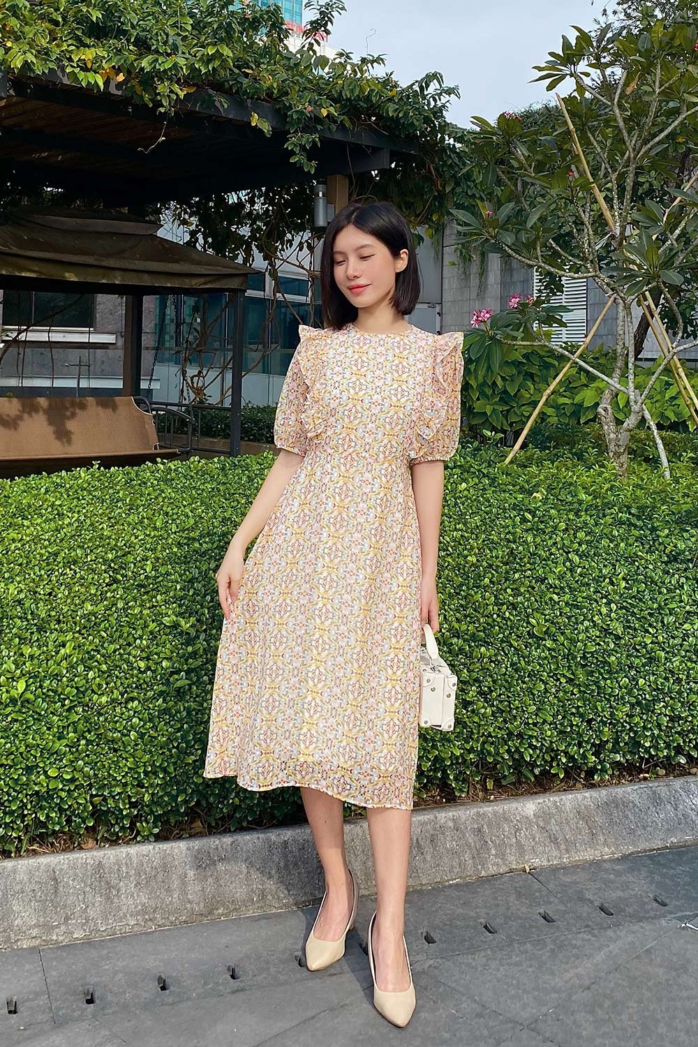Đầm chữ a họa tiết nhiều màu phối bèo