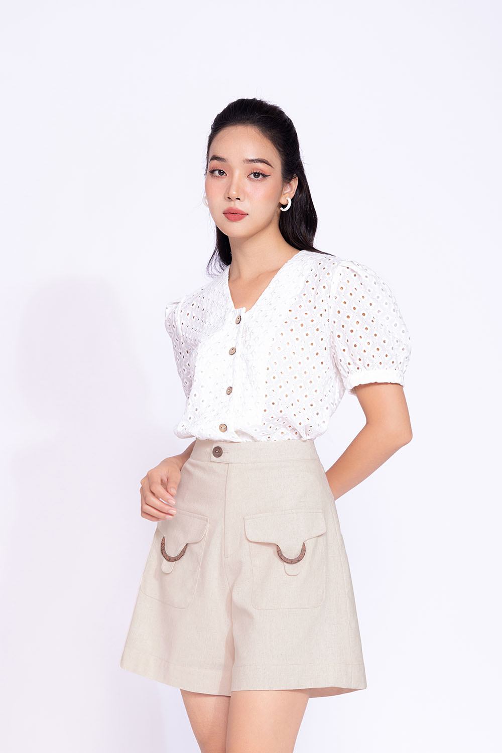 Áo sơ mi trắng nữ tay ngắn