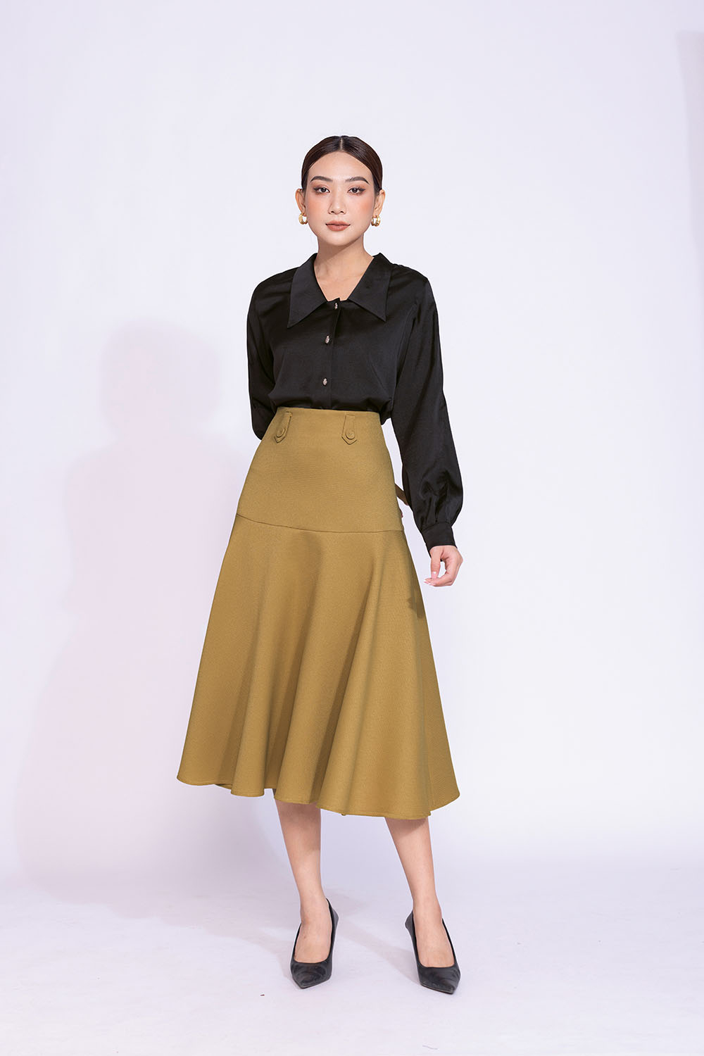 Chân váy xòe công sở màu kem