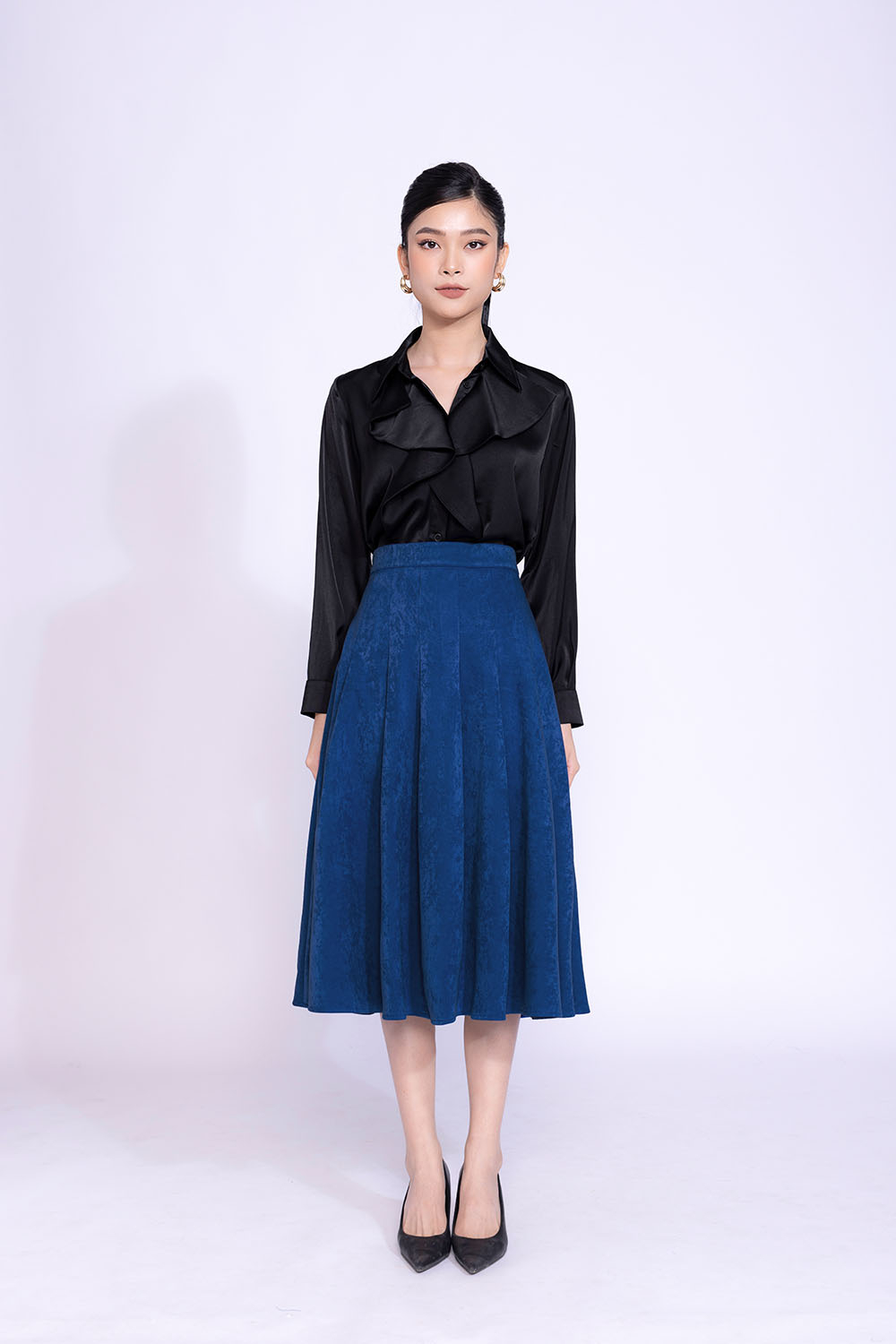 Chân váy midi dáng xòe xếp ly