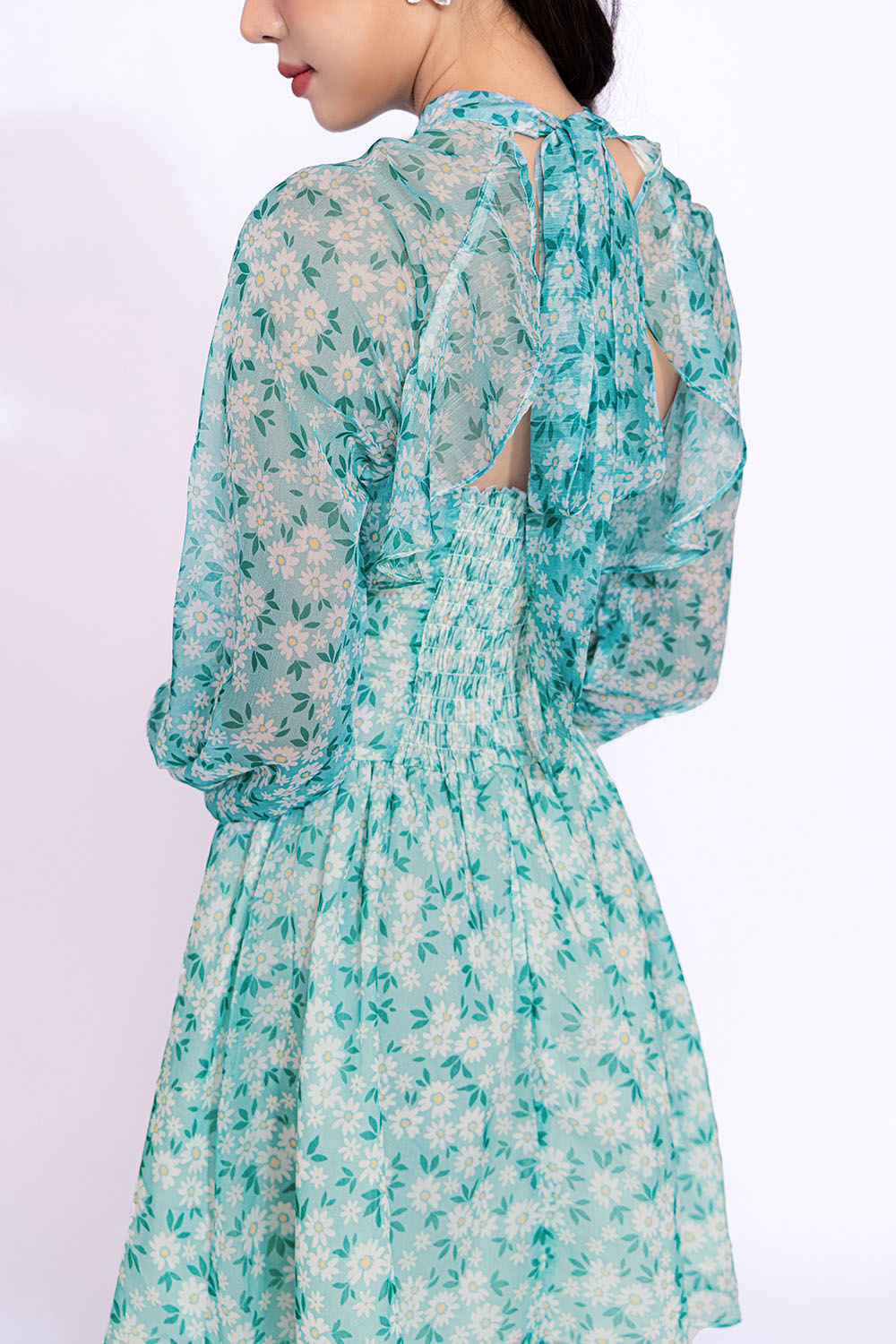 Đầm voan hoa nhấn eo dáng xòe