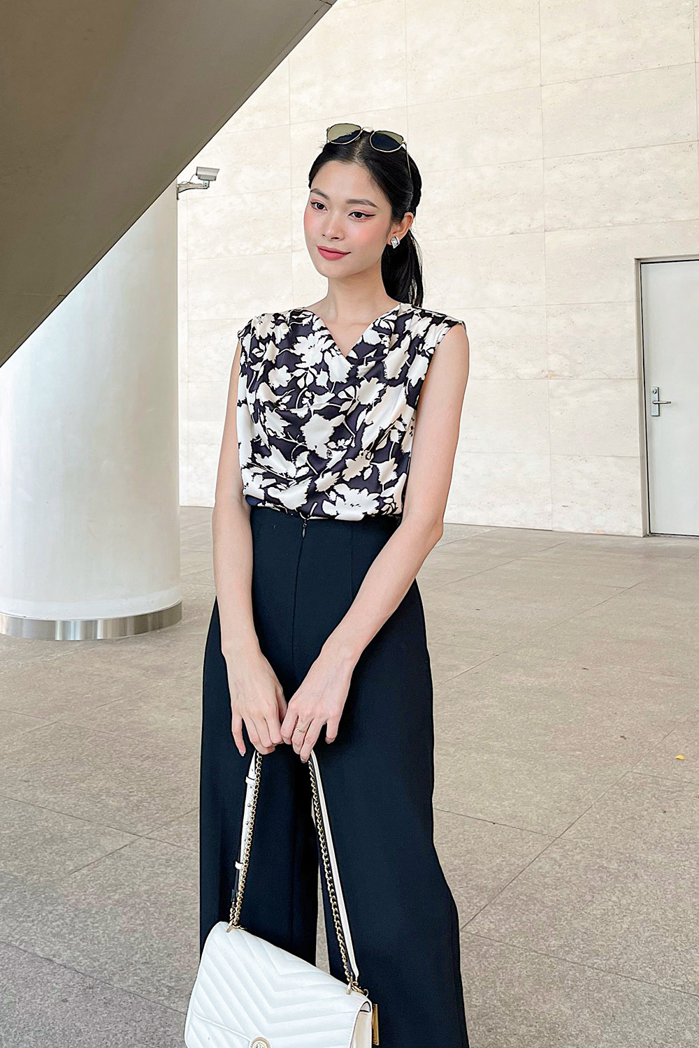 Áo kiểu nữ họa tiết hoa cổ đổ