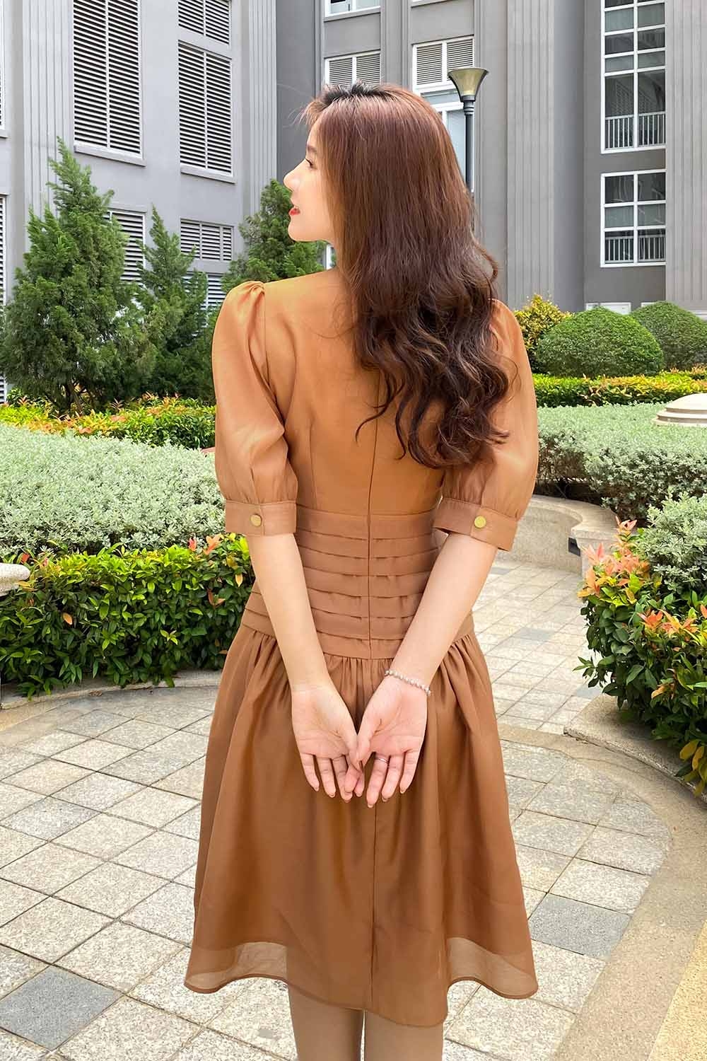 Đầm xòe công sở hạ eo tay lửng