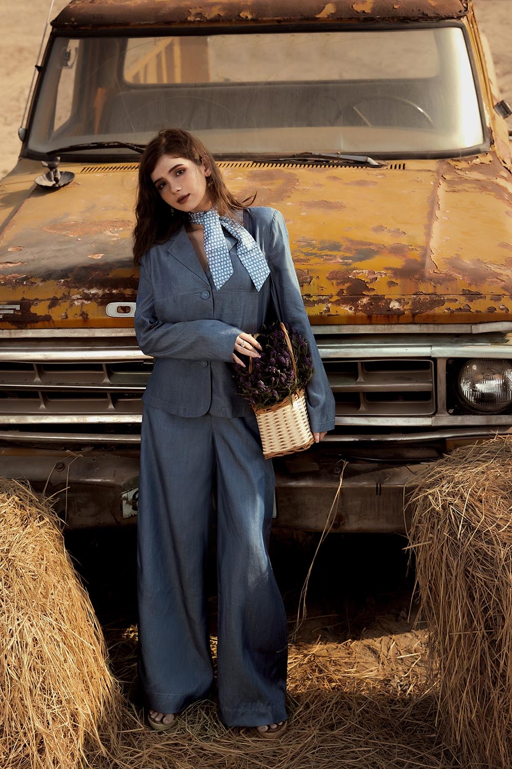 Quần công sở ống suông denim