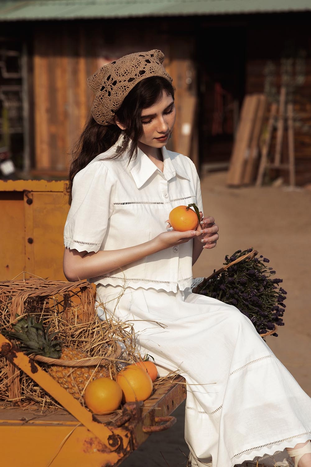 Áo sơ mi nữ croptop màu trắng