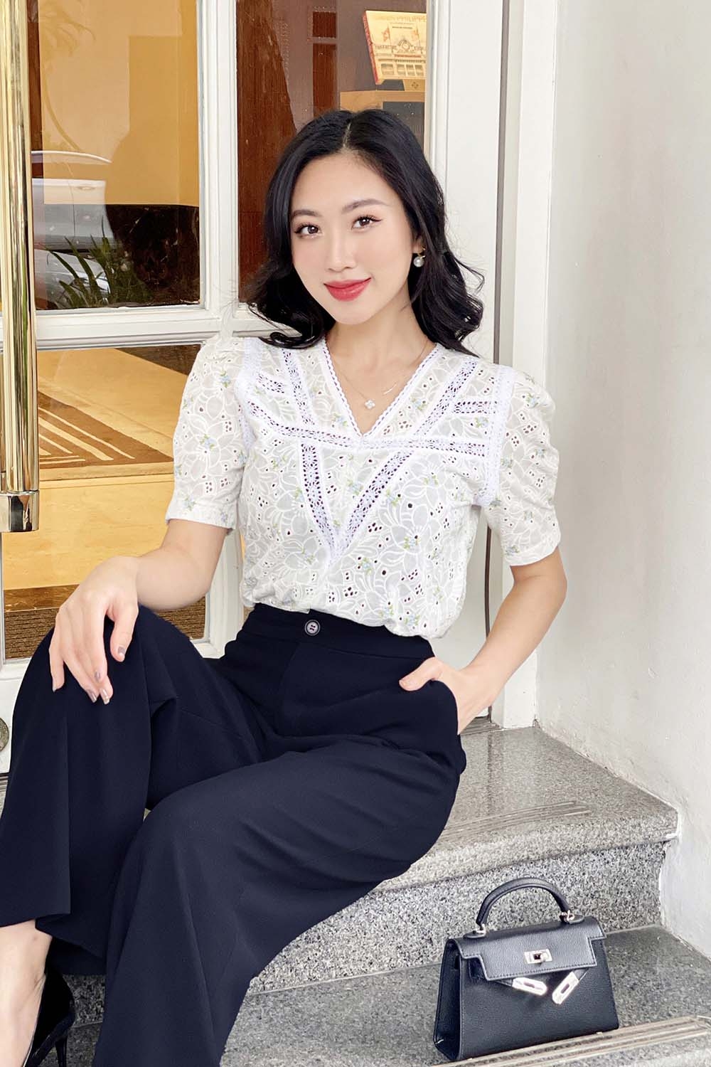 Áo kiểu nữ công sở đẹp phối ren