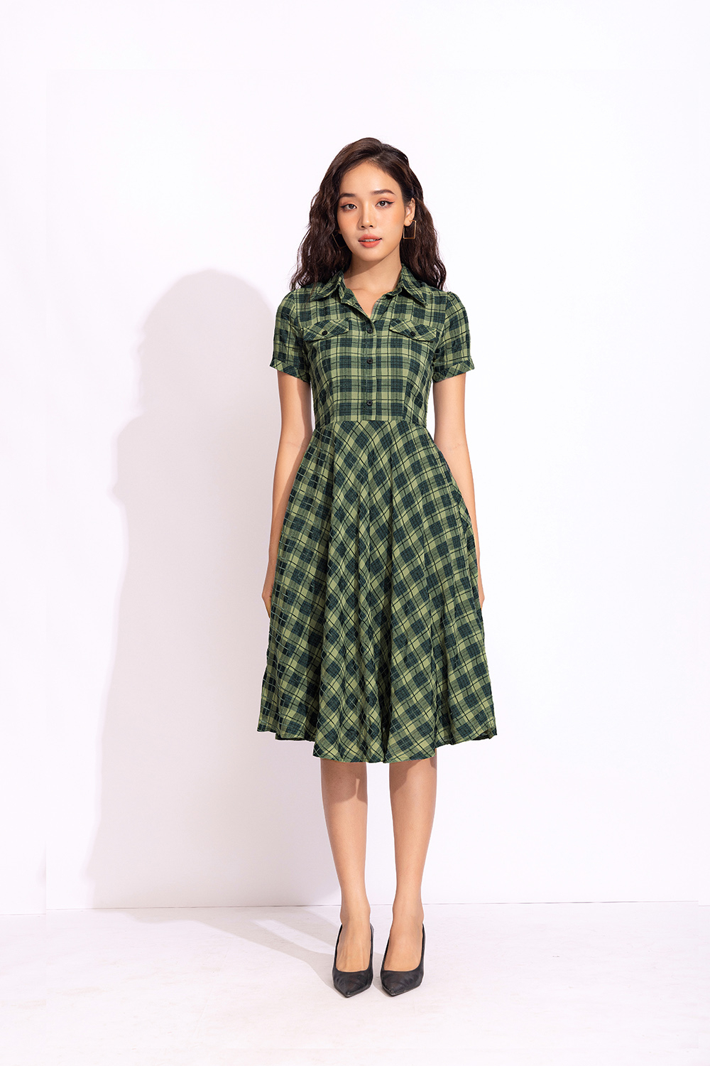 Đầm xòe cổ sơ mi họa tiết caro