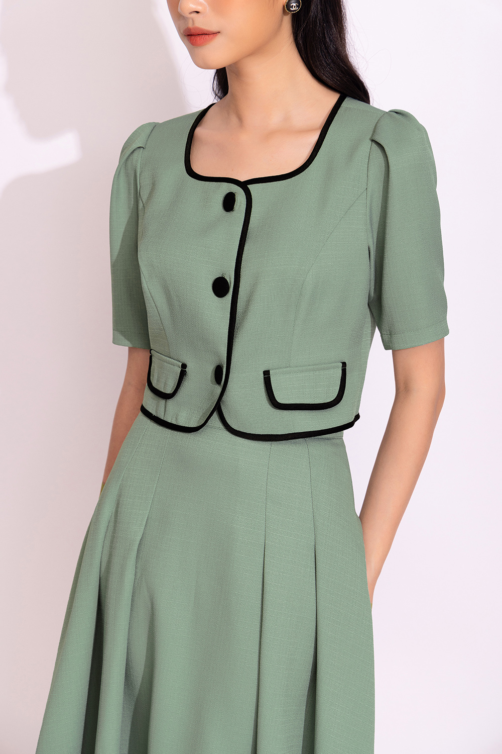 Áo sơ mi nữ kiểu hàn quốc viền đen