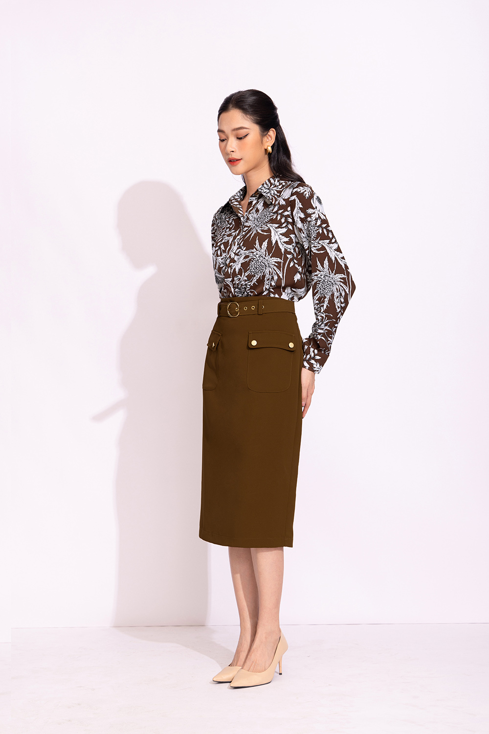 Chân váy bút chì phối thắt lưng hai túi