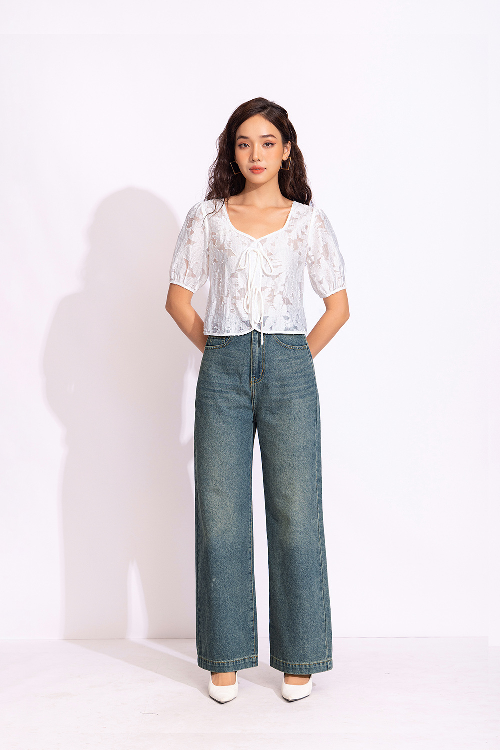 Quần jeans nữ ống suông lưng cao