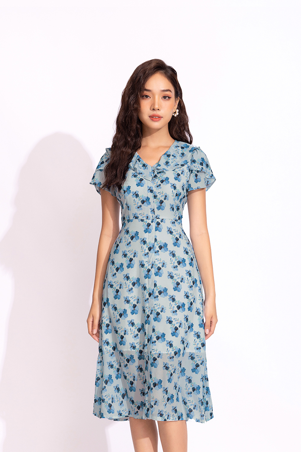 Đầm hoa dáng chữ A cổ V viền bèo