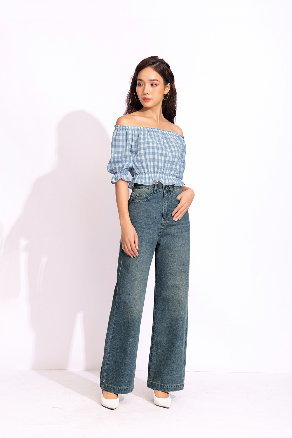 Quần jeans nữ ống suông lưng cao