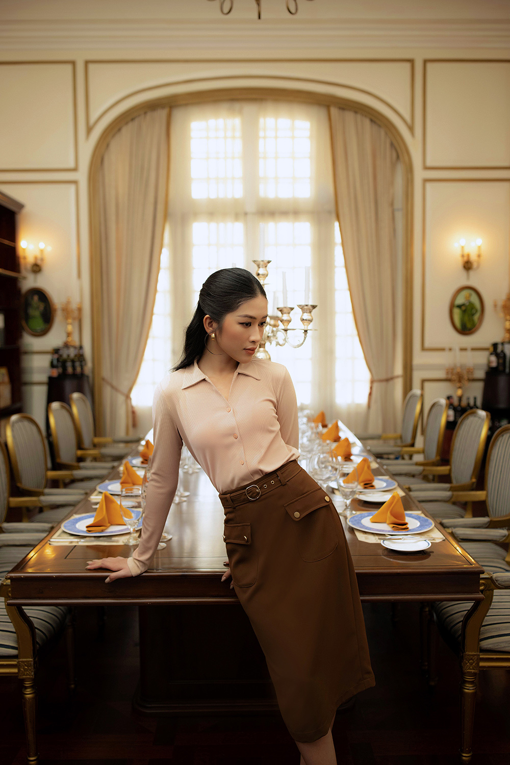 Chân váy bút chì phối thắt lưng hai túi