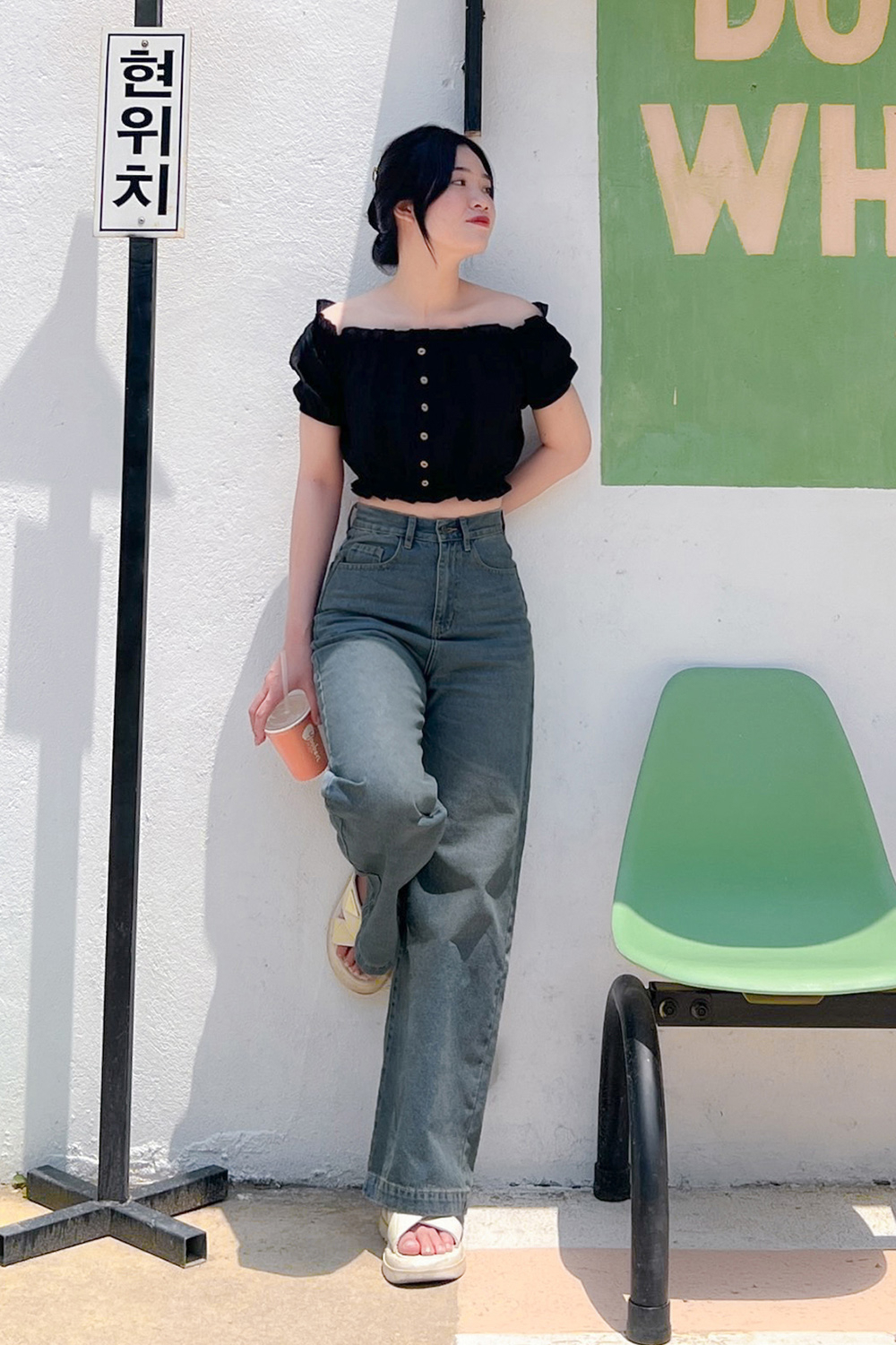 Quần jeans nữ ống suông lưng cao