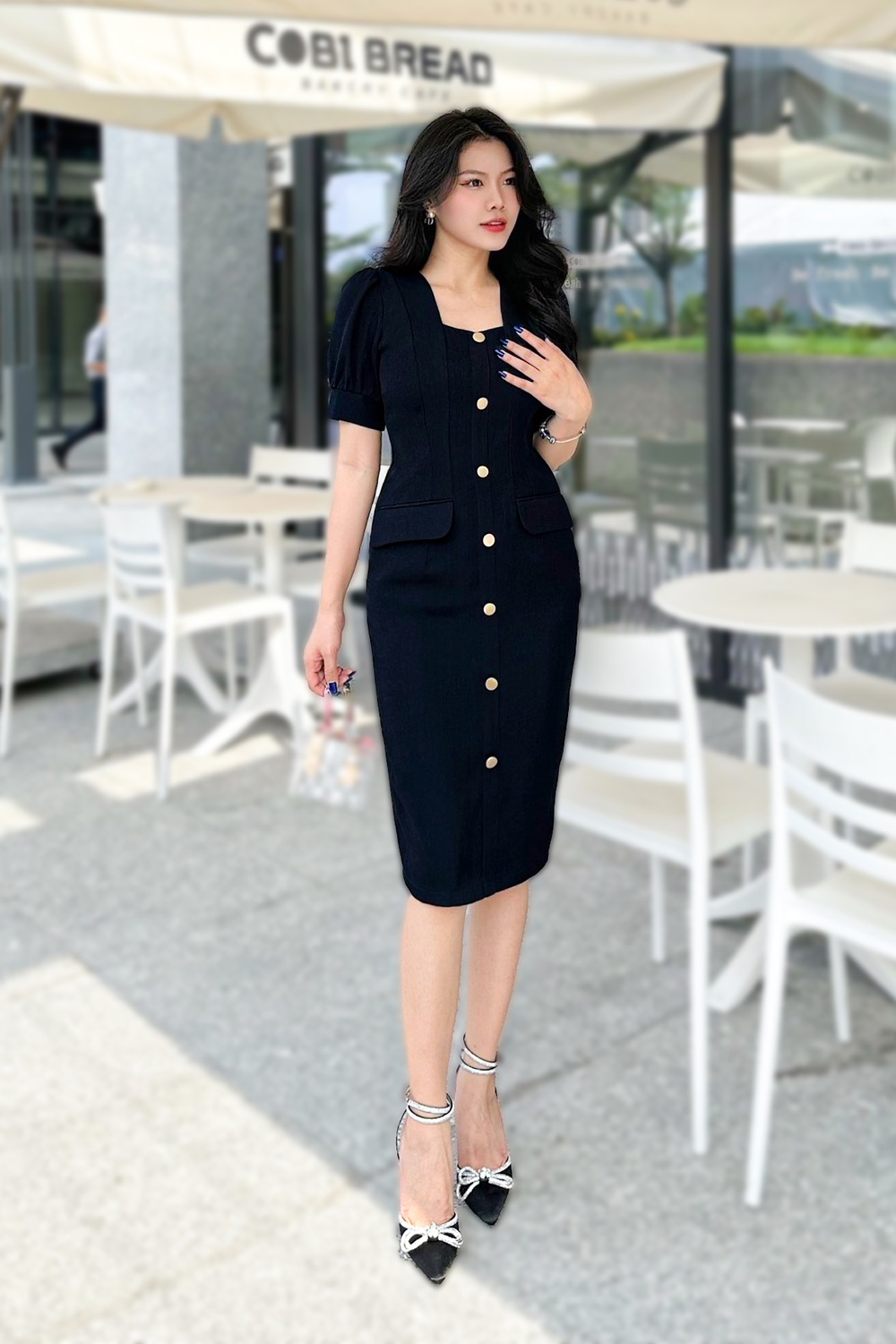 Đầm công sở dáng ôm phối nút