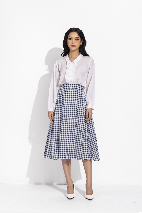 Mệnh kim hợp màu gì? Mang đồ gì cho thời trang?