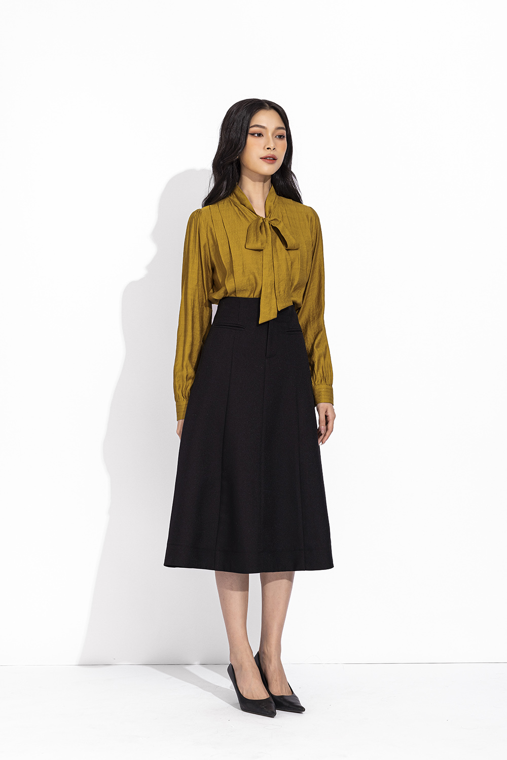 Áo sơ mi nữ công sở cổ phối nơ tay dài