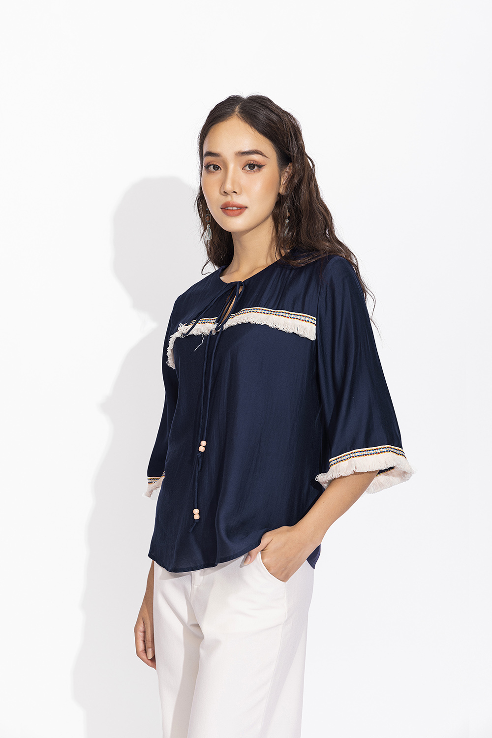 Áo kiểu nữ tay lỡ phối viền