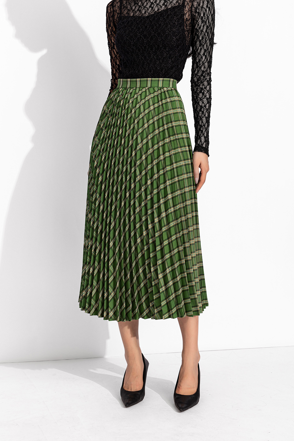 Chân váy midi xòe xếp ly họa tiết caro