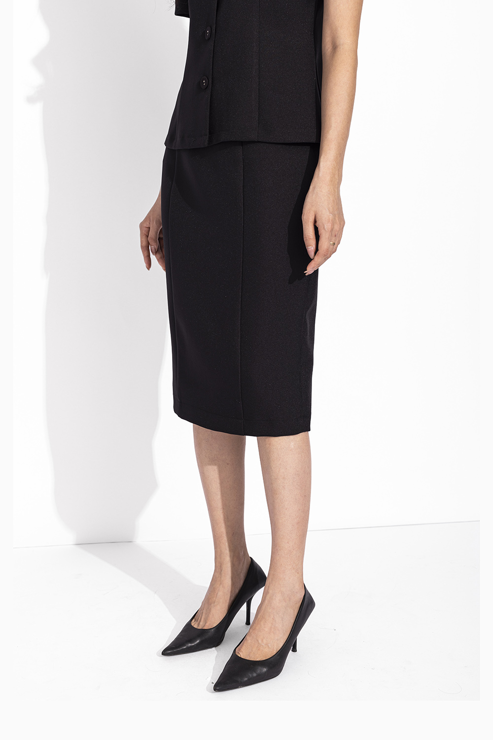 Chân váy công sở dáng bút chì màu đen