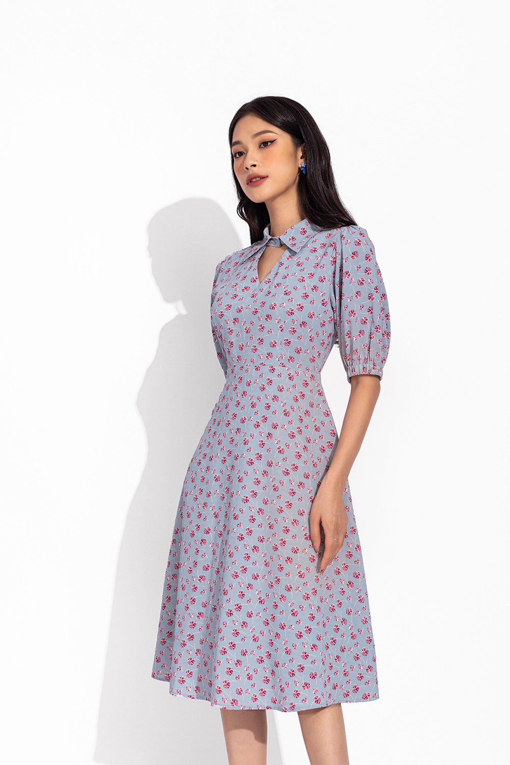 Đầm hoa công sở dáng xòe tay lỡ