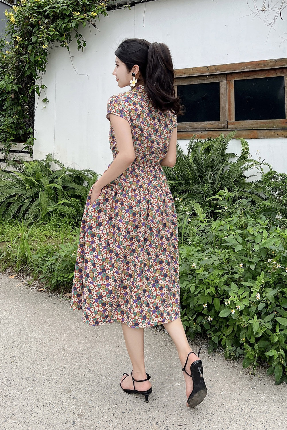 Đầm sơ mi hoa dáng xòe