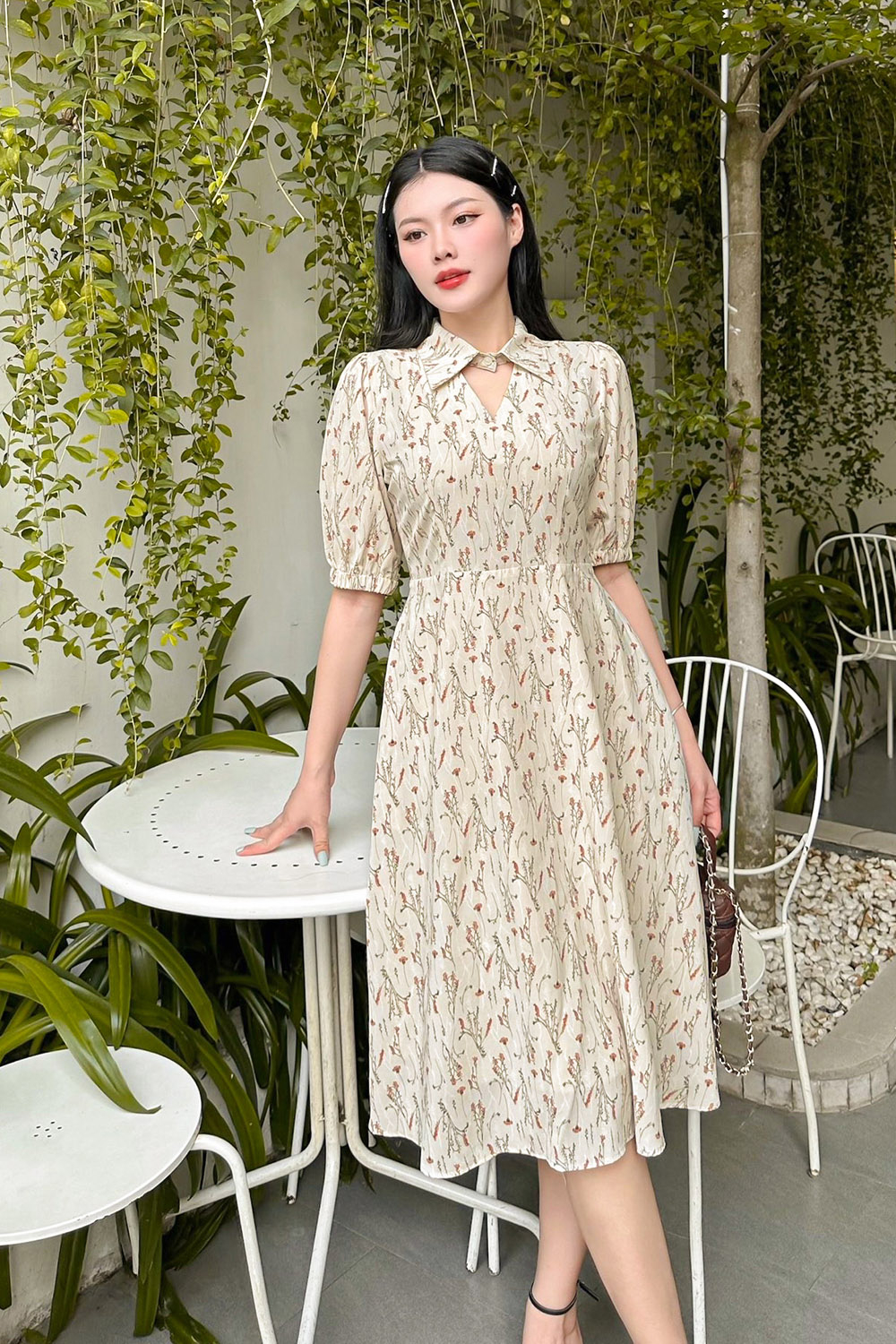 Đầm hoa công sở dáng xòe A cổ sơ mi