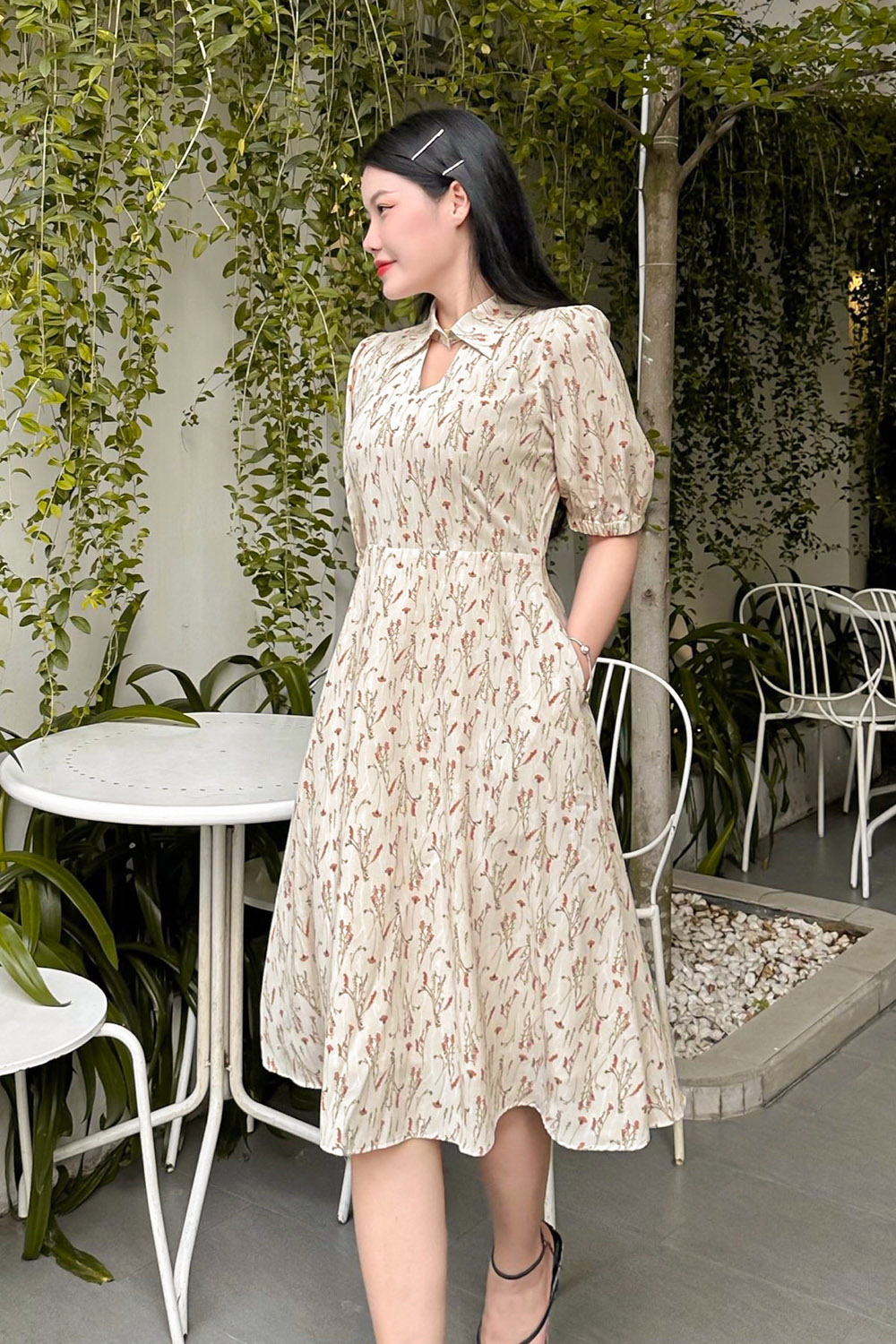 Đầm hoa công sở dáng xòe A cổ sơ mi