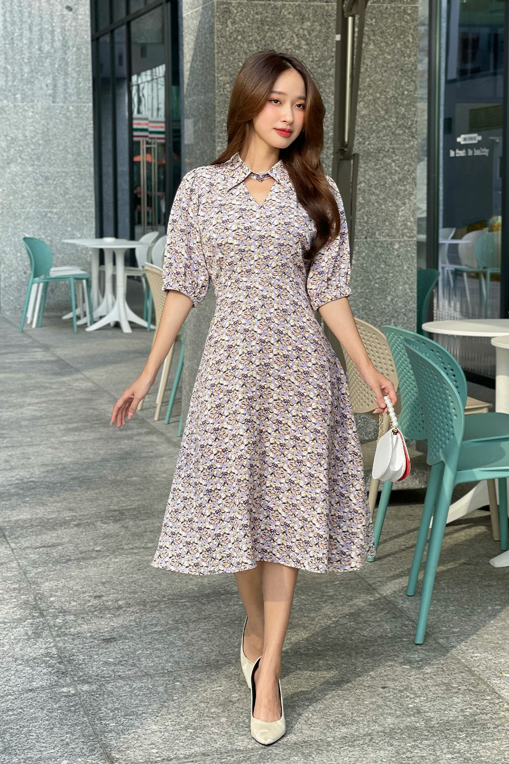 Đầm xòe họa tiết hoa nhí tay lỡ