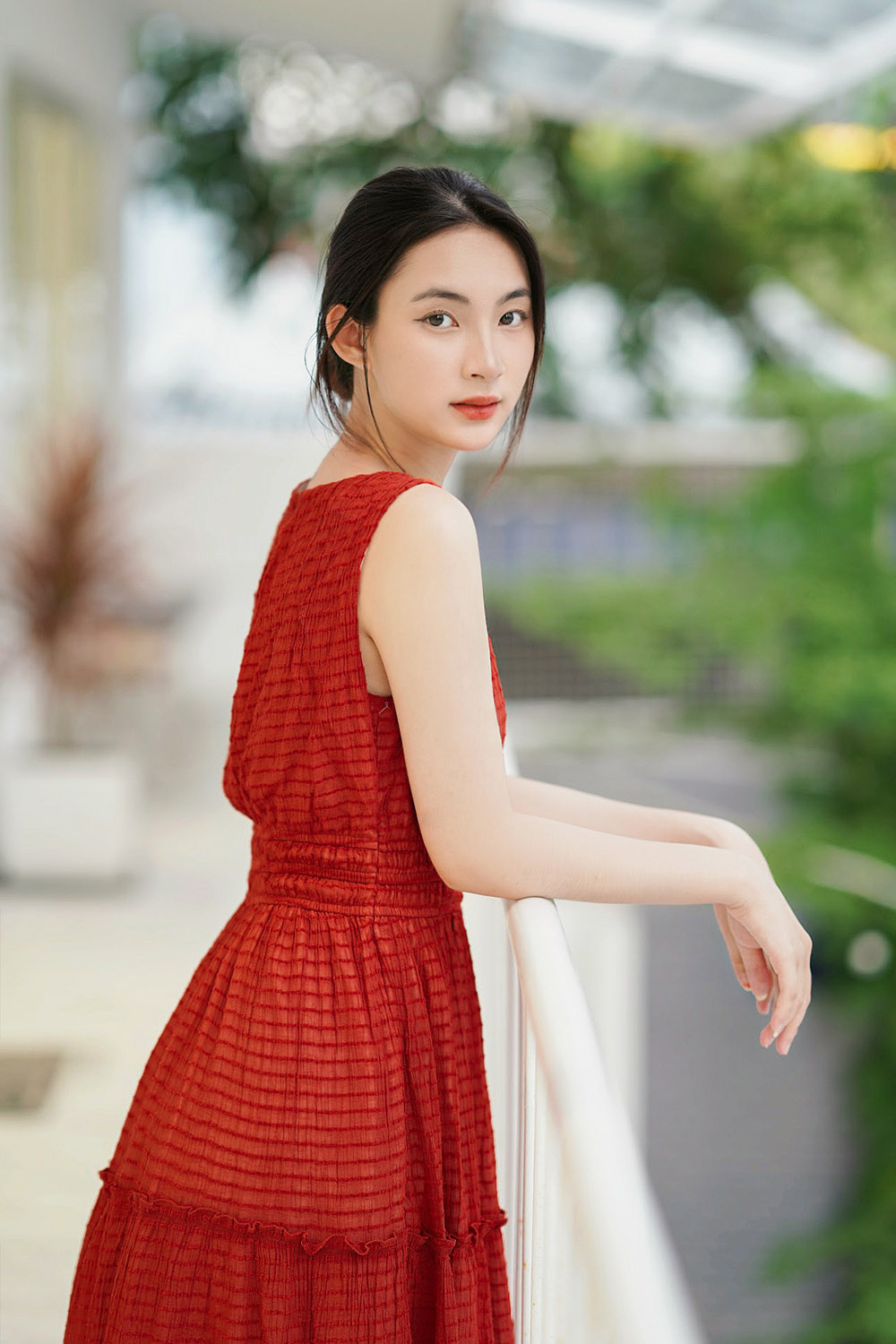 Đầm midi dáng xòe phối nơ eo