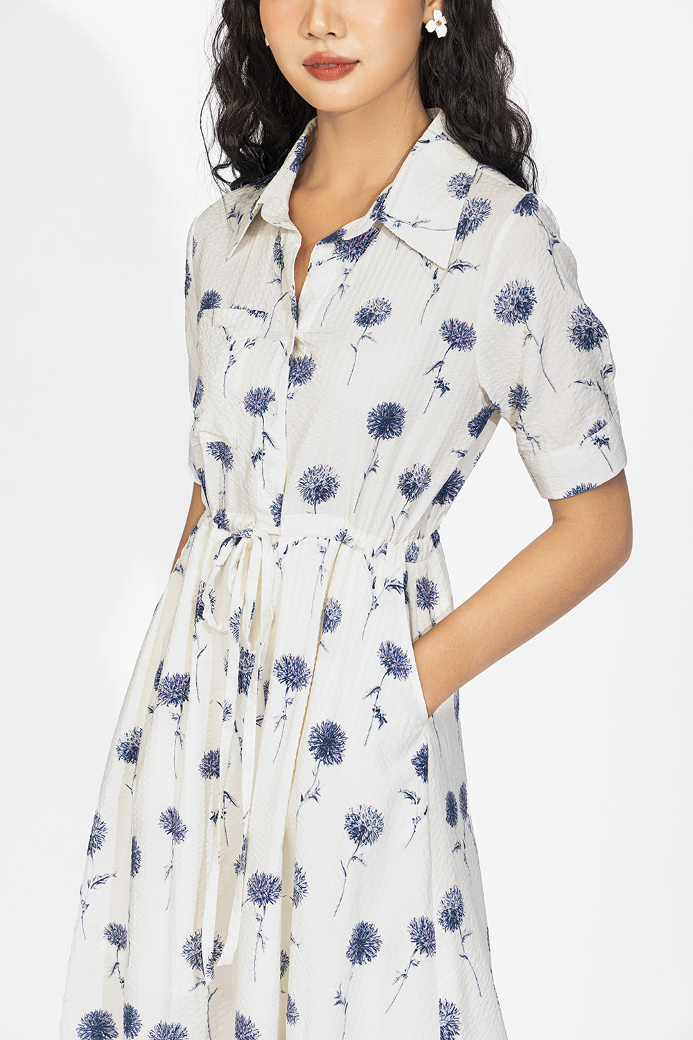 Đầm sơ mi công sở dáng xòe nhấn eo