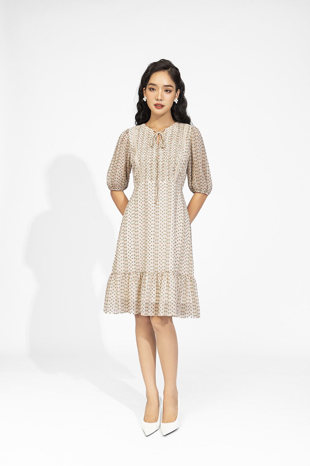 Đầm voan hoa dáng đuôi cá tay lỡ