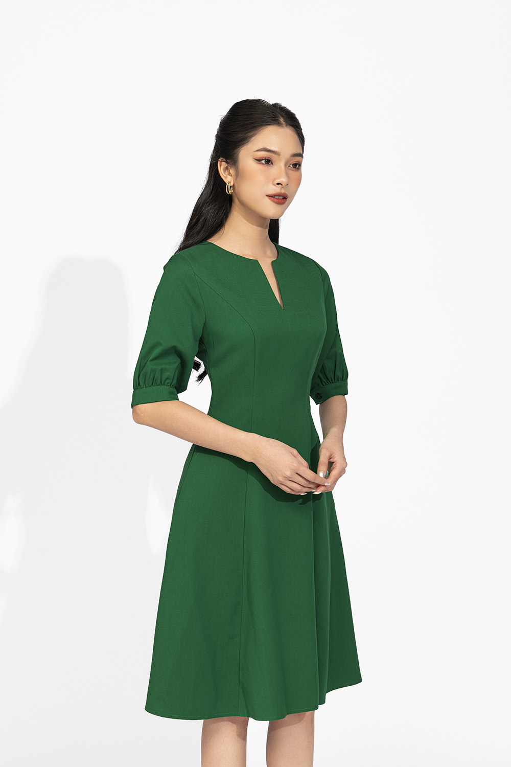 Đầm công sở dáng xòe màu xanh