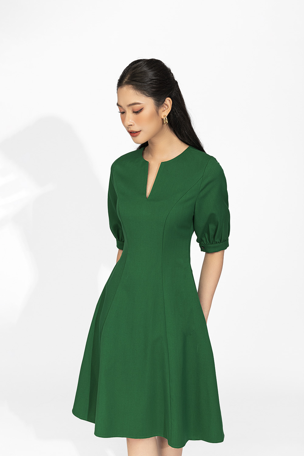 Đầm công sở dáng xòe màu xanh