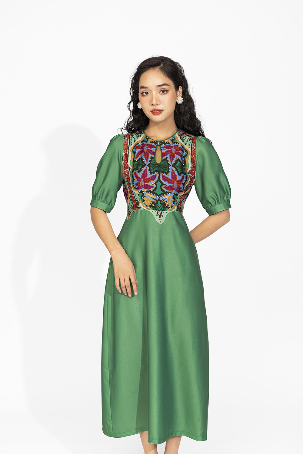 Đầm công sở dáng dài phối họa tiết