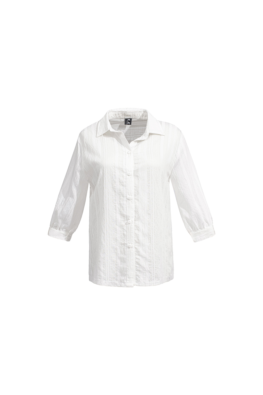 Áo sơ mi trắng tay lửng phồng nhẹ