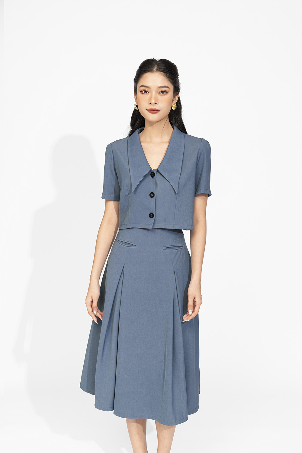 Áo công sở nữ kiểu croptop cổ sen