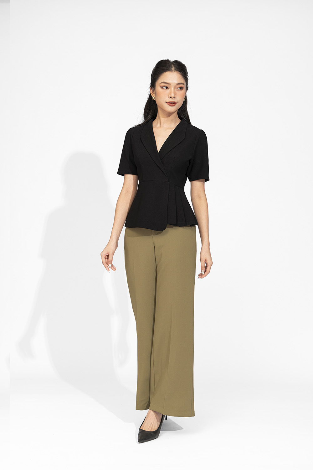 Áo kiểu nữ peplum màu đen