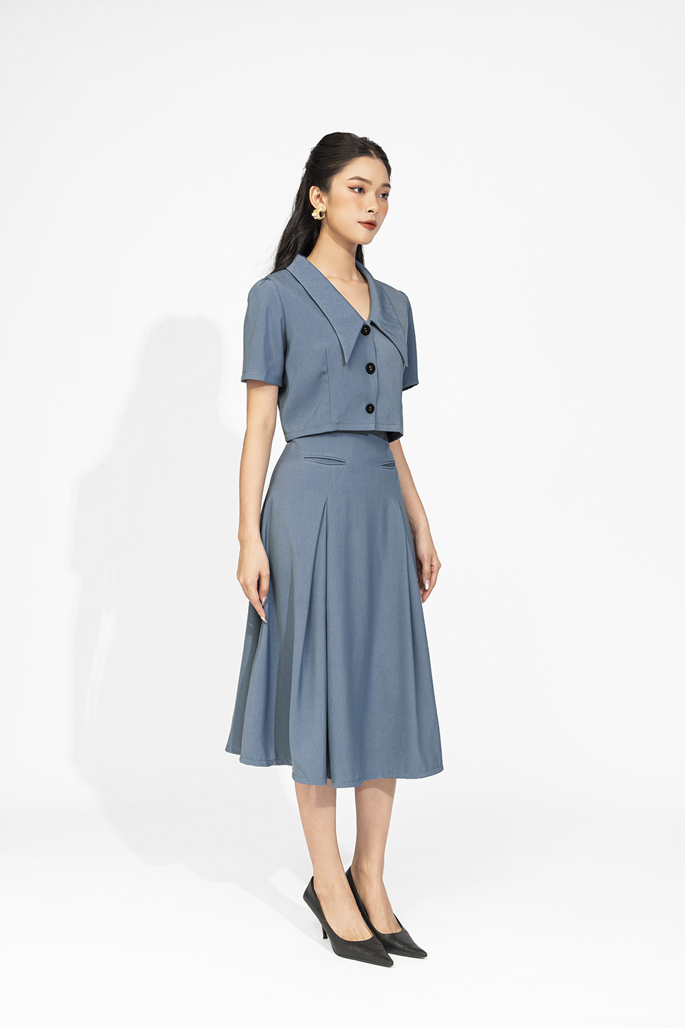 Chân váy công sở dáng xòe phối hai túi trước