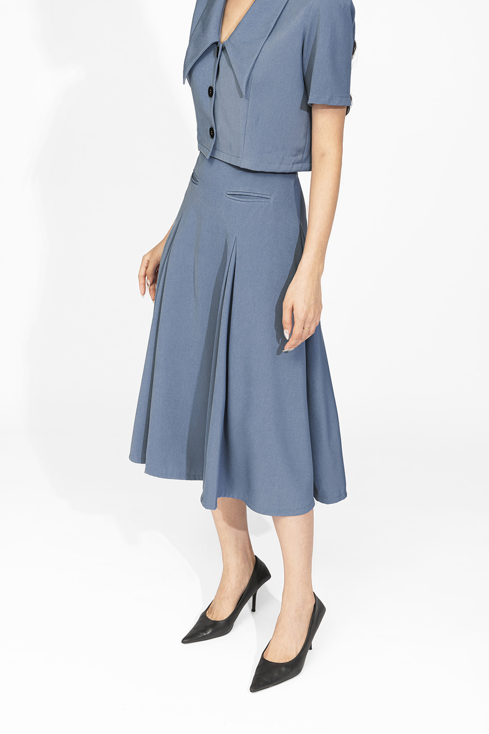 Chân váy công sở dáng xòe phối hai túi trước