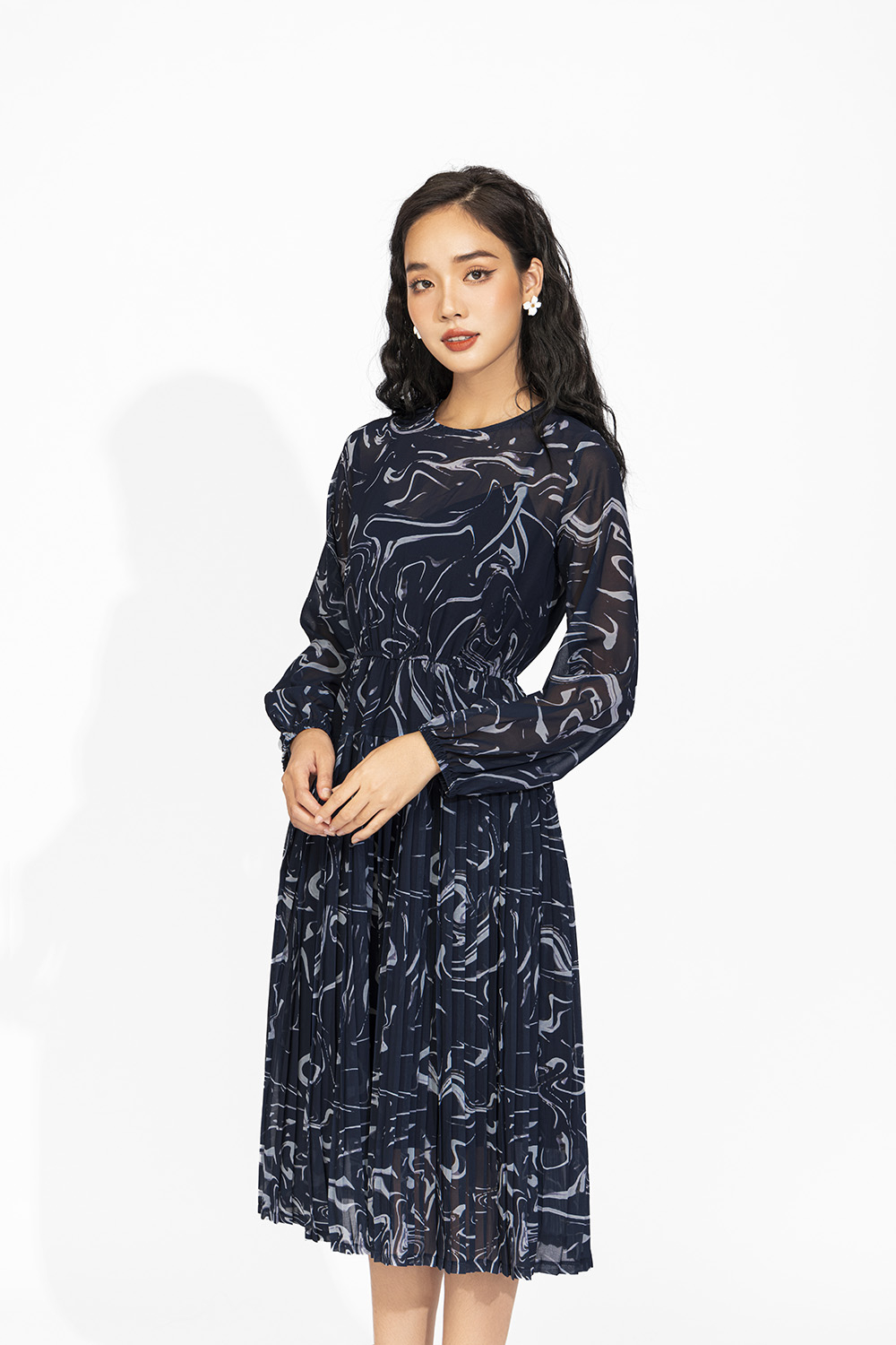 Đầm công sở dáng xòe họa tiết tay dài