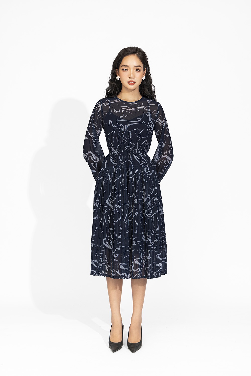 Đầm công sở dáng xòe họa tiết tay dài