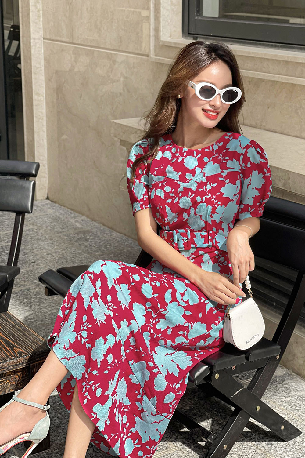 Đầm xòe đuôi cá phối belt họa tiết hoa