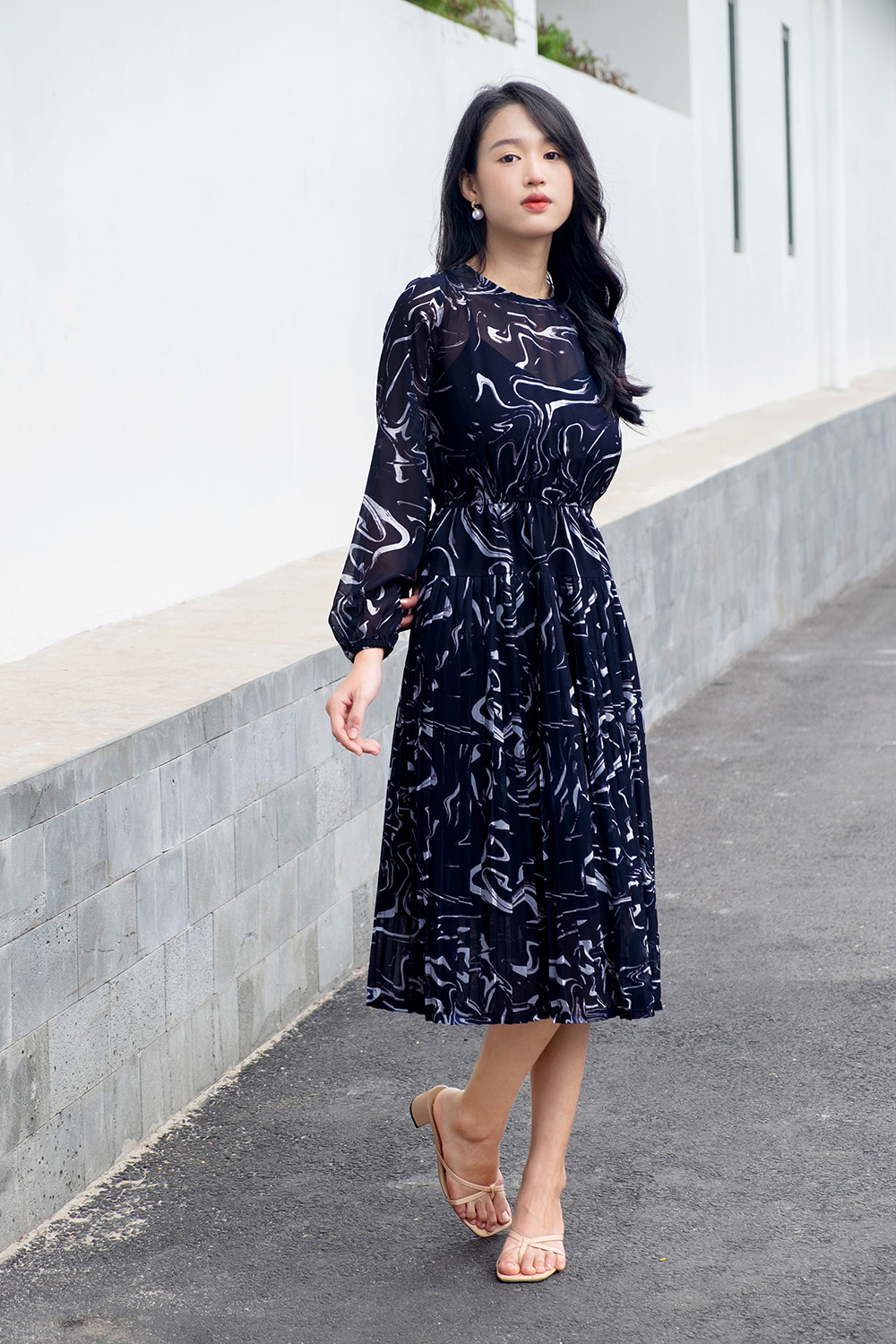 Đầm công sở dáng xòe họa tiết tay dài