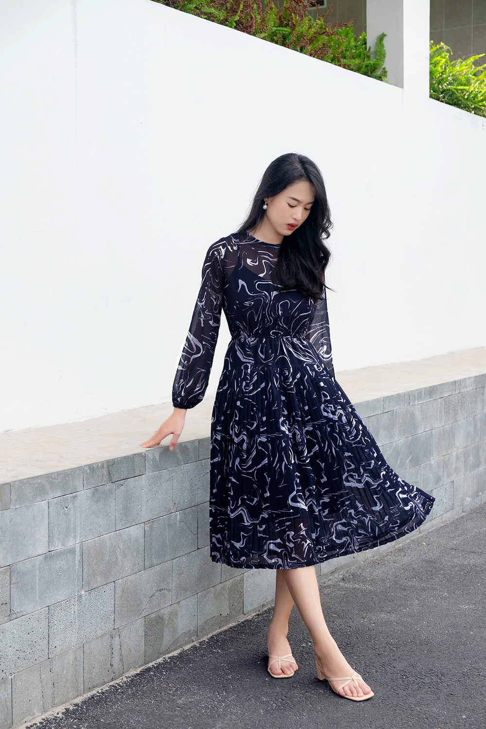 Đầm công sở dáng xòe họa tiết tay dài