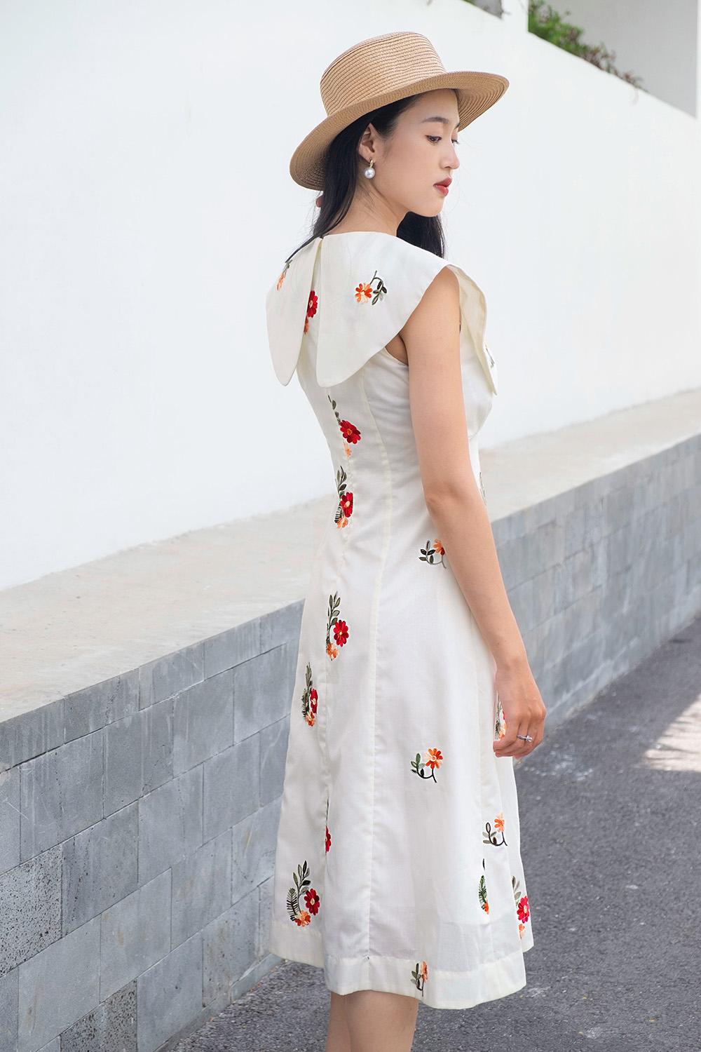 Đầm chữ a họa tiết hoa cổ sen